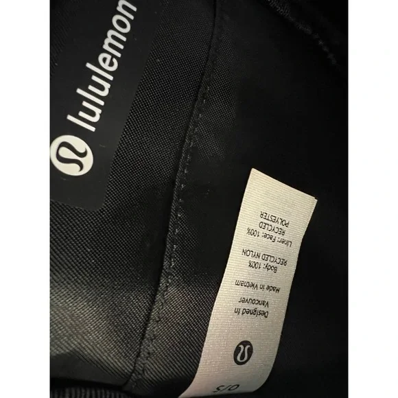 Lululemon Easy Access Crossbody Bag Black 1.5L Messenger Bag - Picture 10 of 10